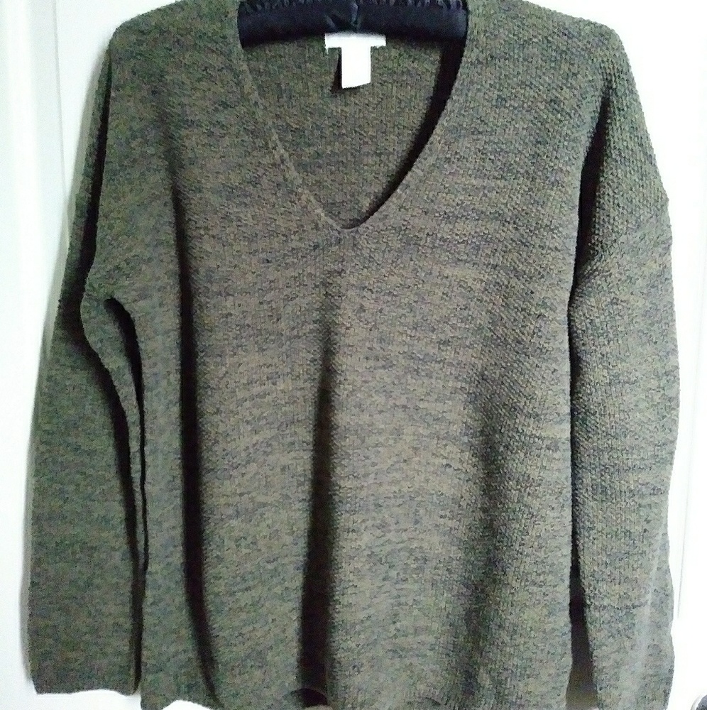 H&M Conscious Green V-Neck Sweater M